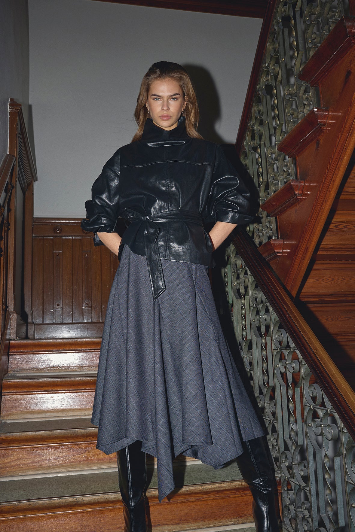 EloraCC Check Asym Skirt - Dark Grey - Co'couture