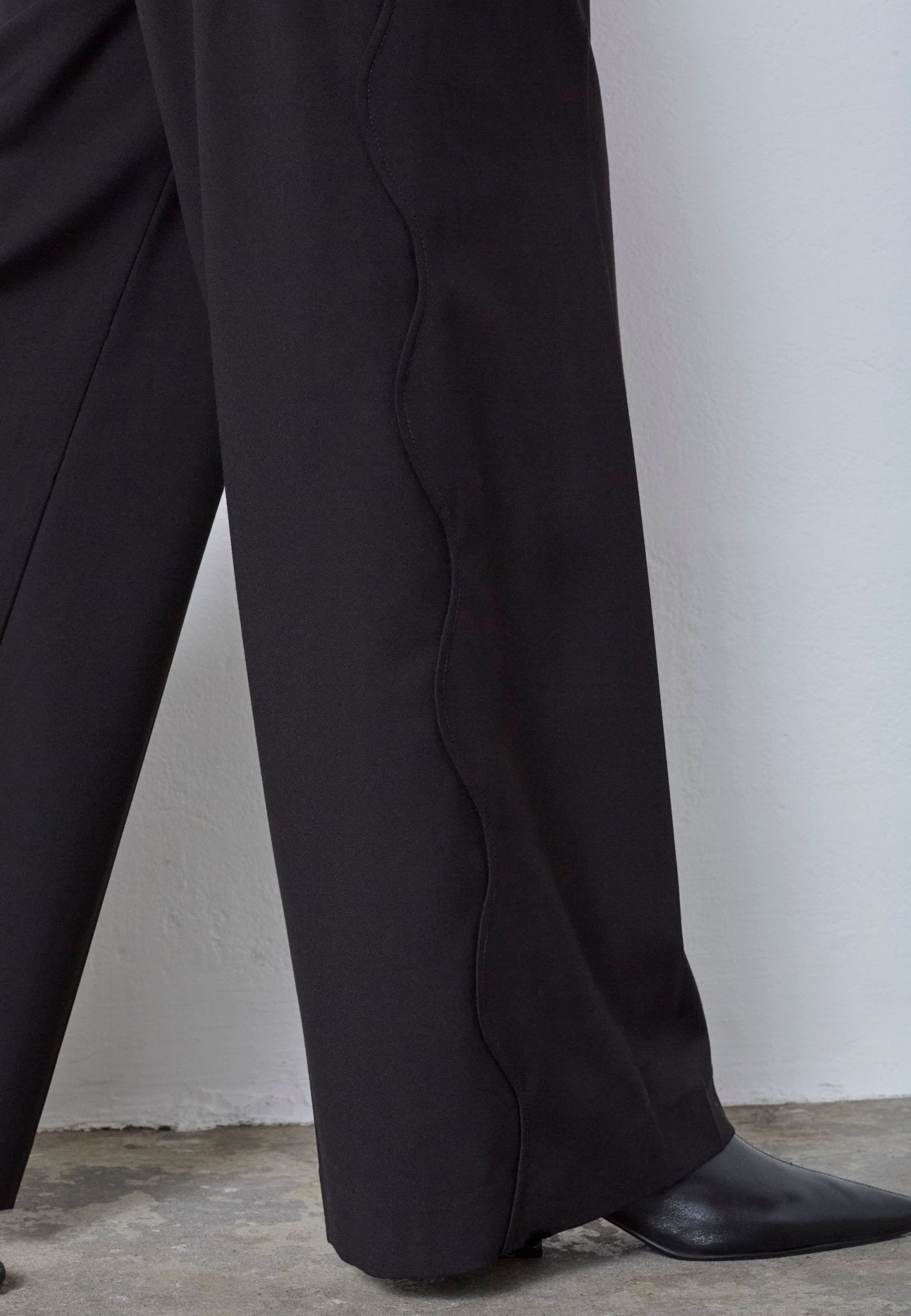 MattyCC Wave Seam Pant - Black - Co'couture