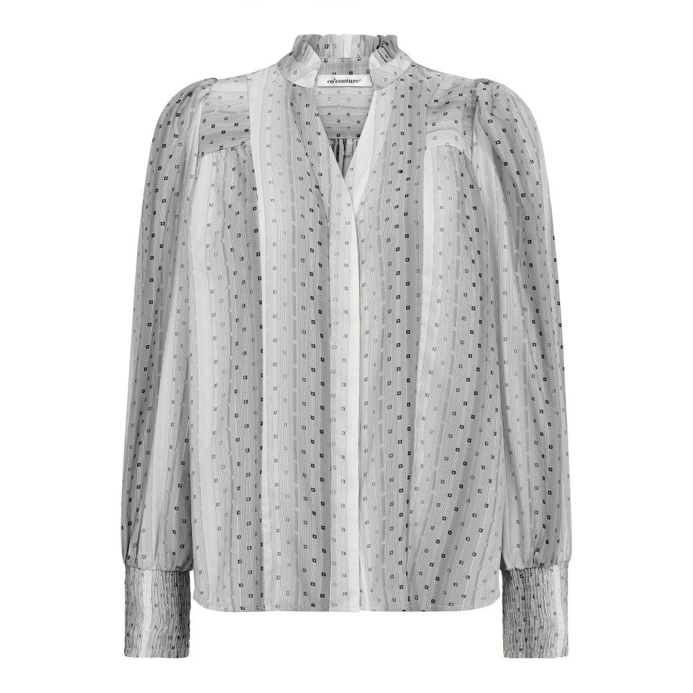 35970-OllyCC-V-Shirt-11-01